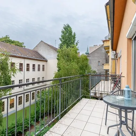 Lägenhet Er14 Erkel Utca 14 A - Lovely With Terrace *